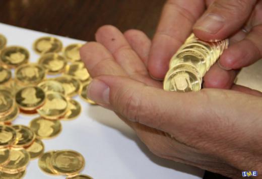 طی فقط یکماه گذشته هرگرم طلا ۱۰ هزار تومان و سکه ۱۵۰ هزار تومان گران شد تا رکورد جدیدی را در شش سال گذشته ثبت کند!